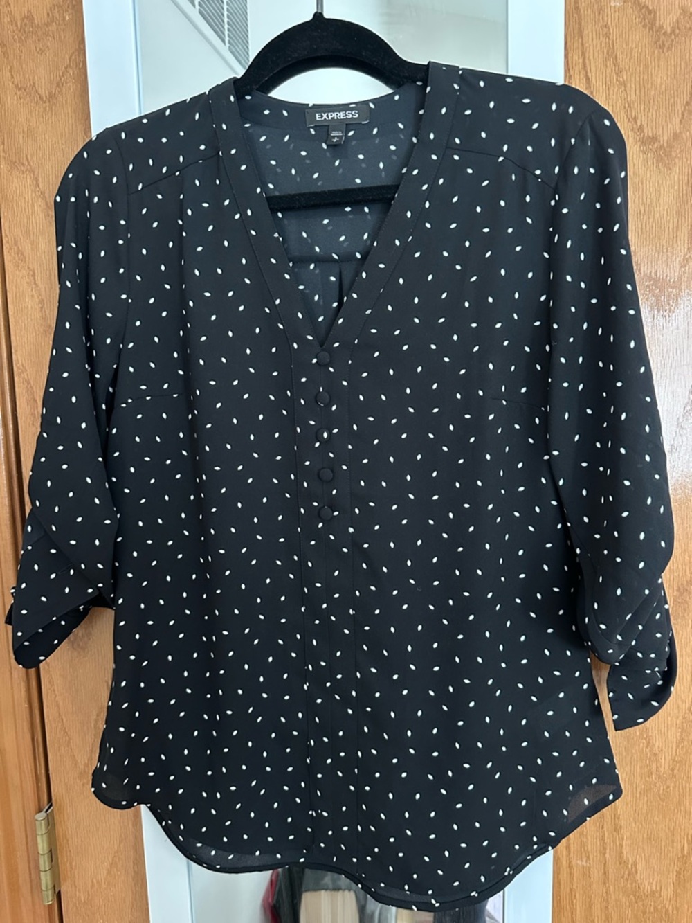 Express Black Polka Dot V-Neck Button-Front Blouse